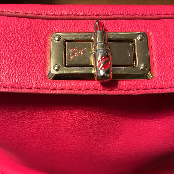 Betsey Johnson toggle bucket purse - Picture 2 of 5